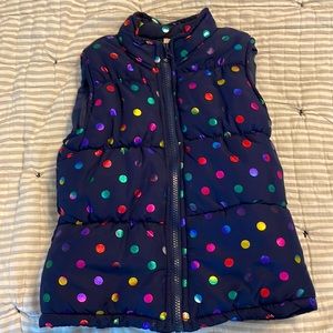Girls puffer vest size 6 6X Very good condition - zip front - Faded Glory brand
